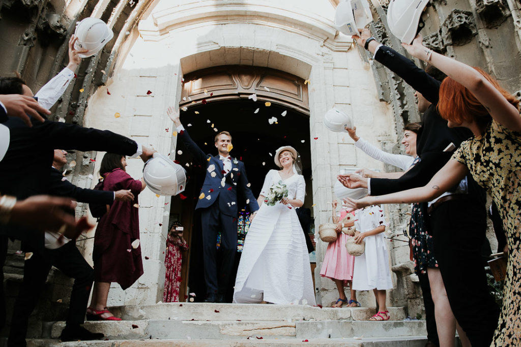 Newly wed groom and bride at Pont-Saint-Esprit church Wedding 
