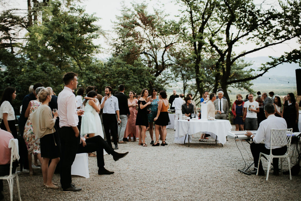 Guests wedding Domaine de Combelongue Milie Del