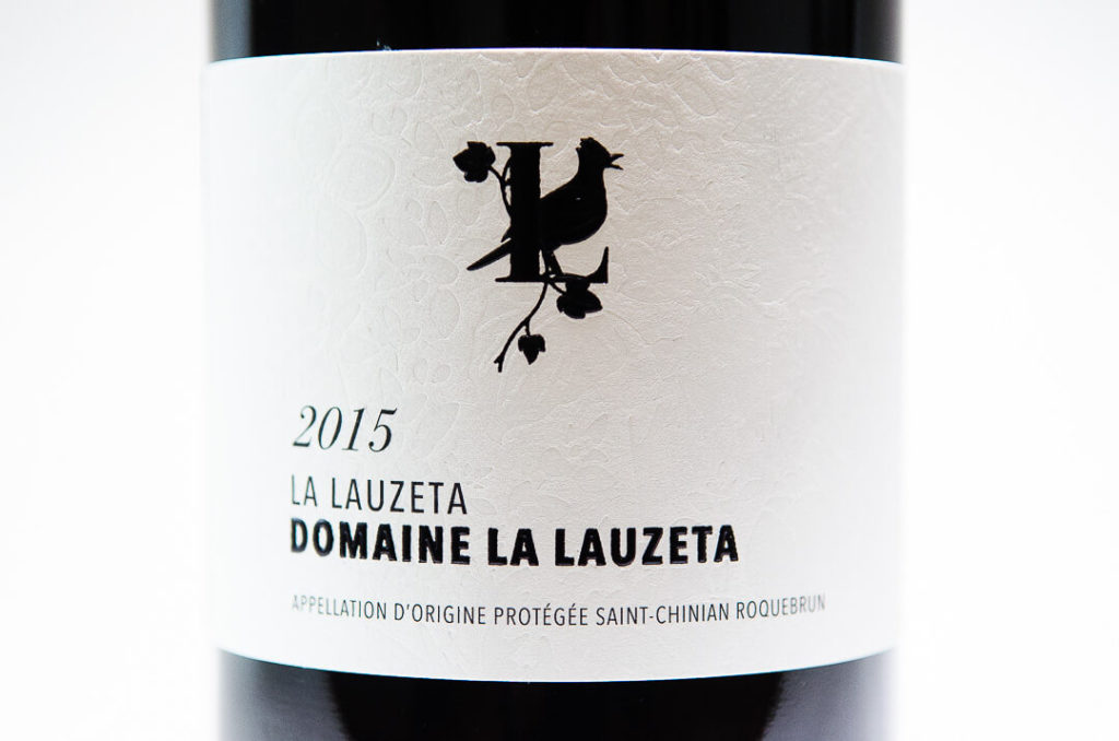 pack shot photography red wines la lauzeta