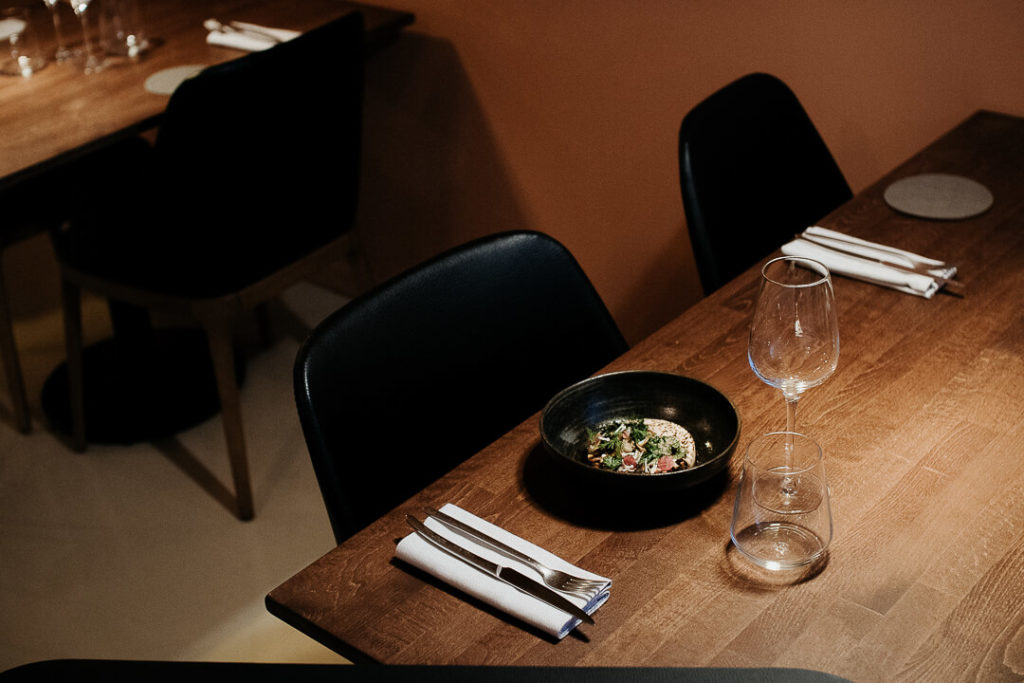 Table au restaurant reflet d'Obione gastronomie montpellier milie del