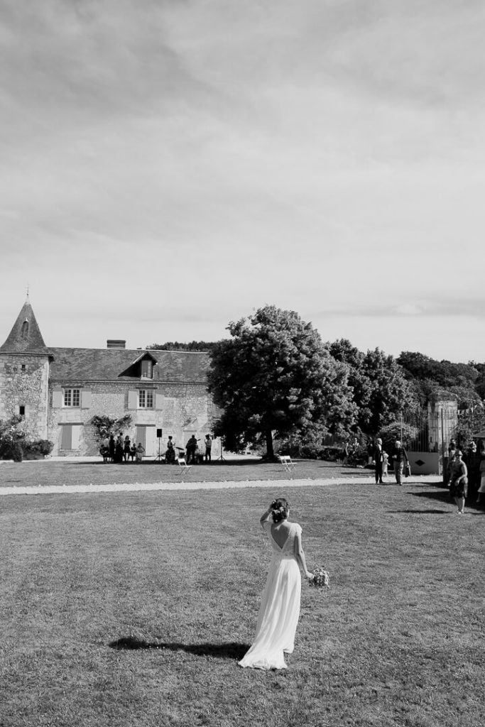domaine de la volière bride wedding dress in touraine france