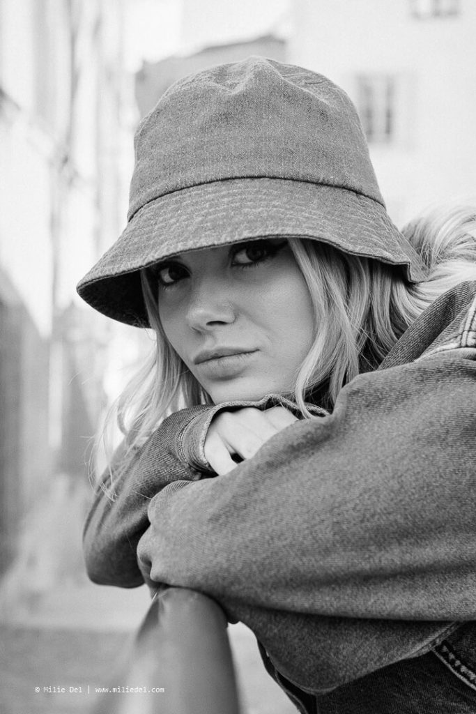 Romy x NA-KD x Milie Del Fashion shooting photography jean vintage outfits