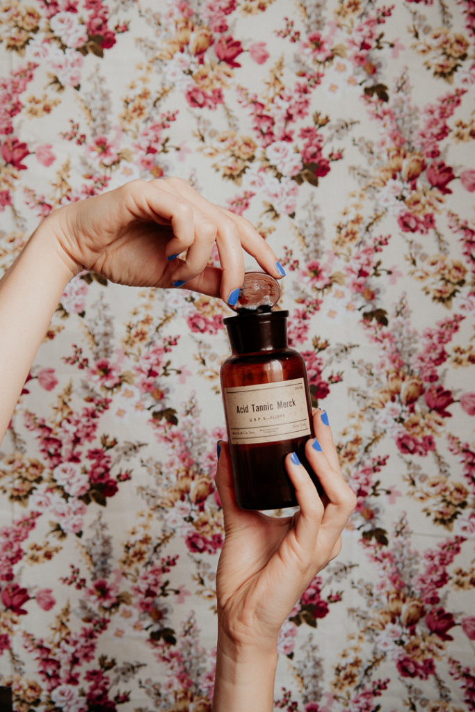 le poison mains Delicatesse quotidienne objets julia schena milie del