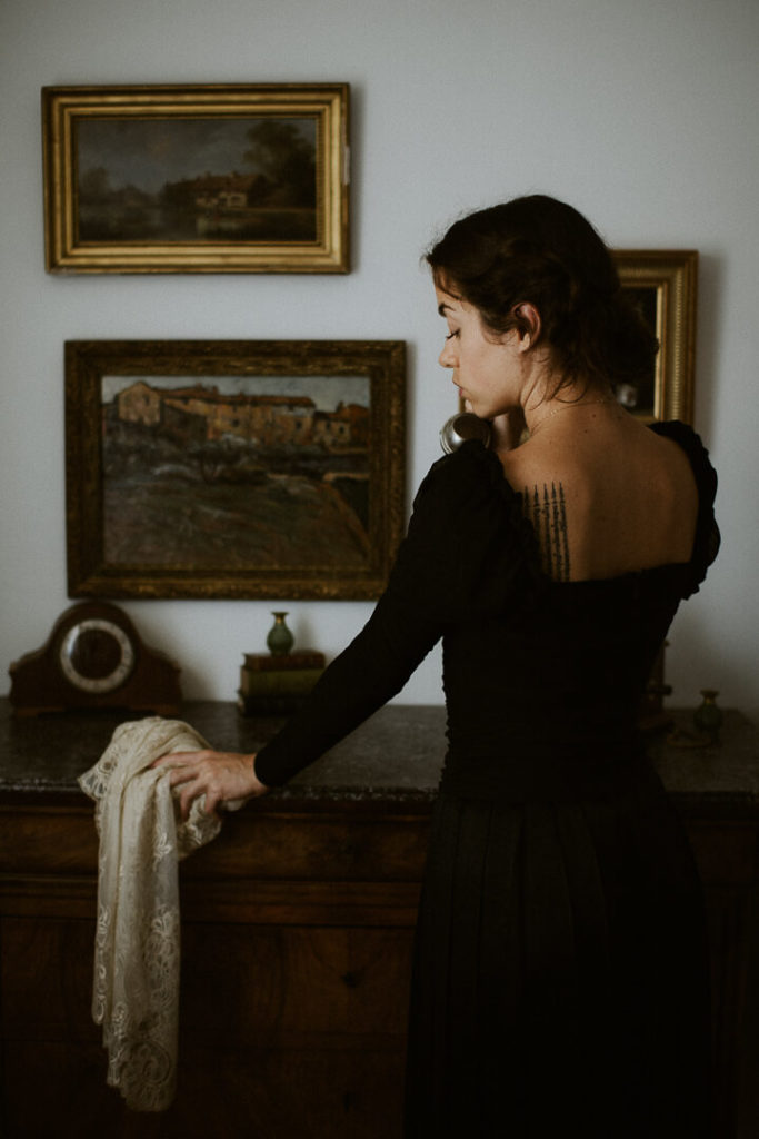 The Romantics Woman on the phone painter Carl Holsøe