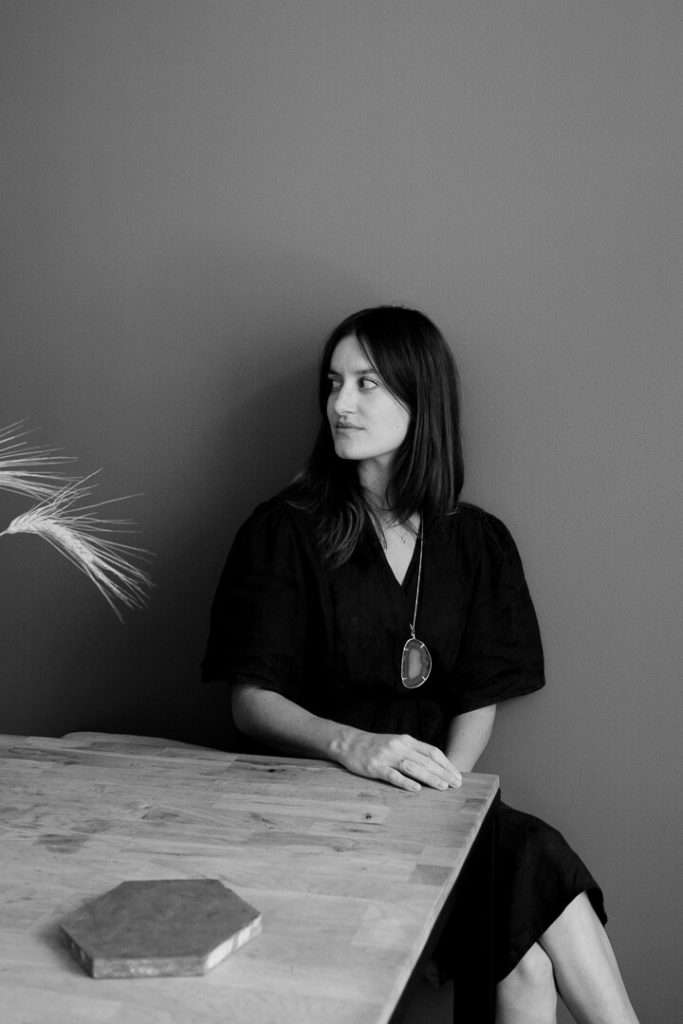 black and white portrait photography inicié