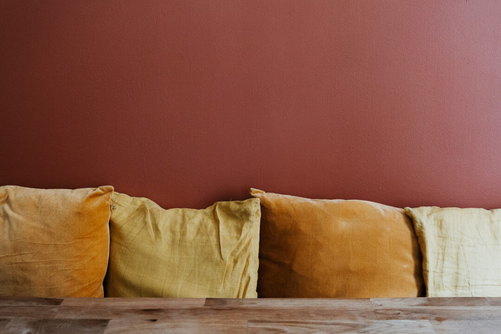 coussin terracotta walls interior photographer