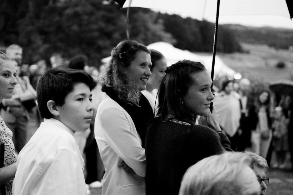 french photographer milie del guest wedding day