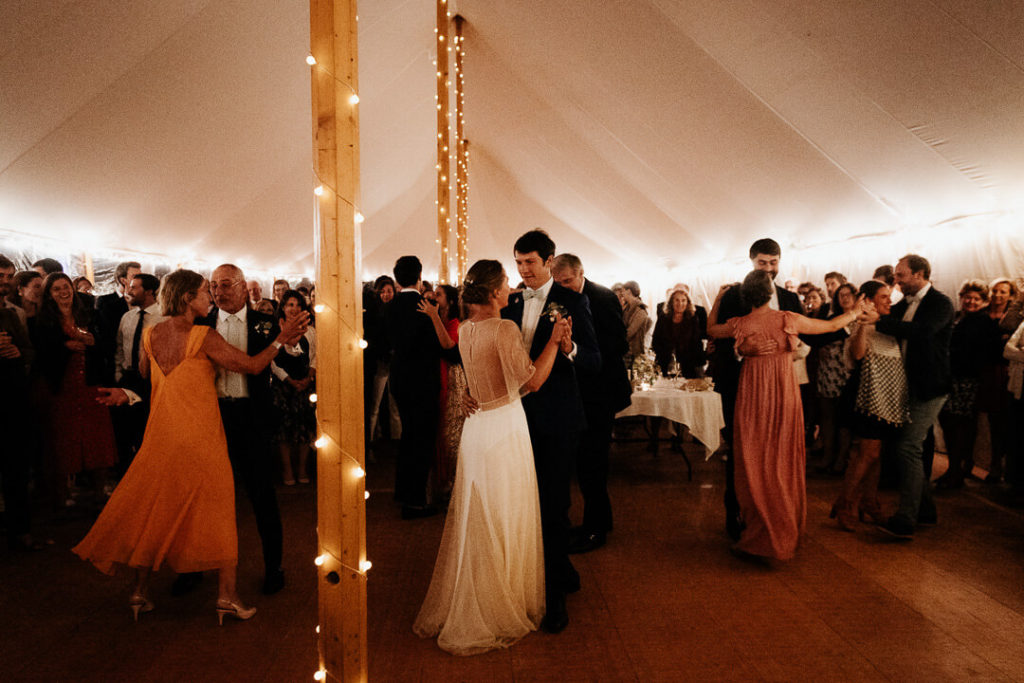 dancing night beautiful wedding milie del