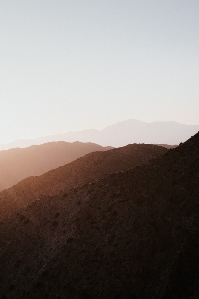 sunset mountains joshua tree