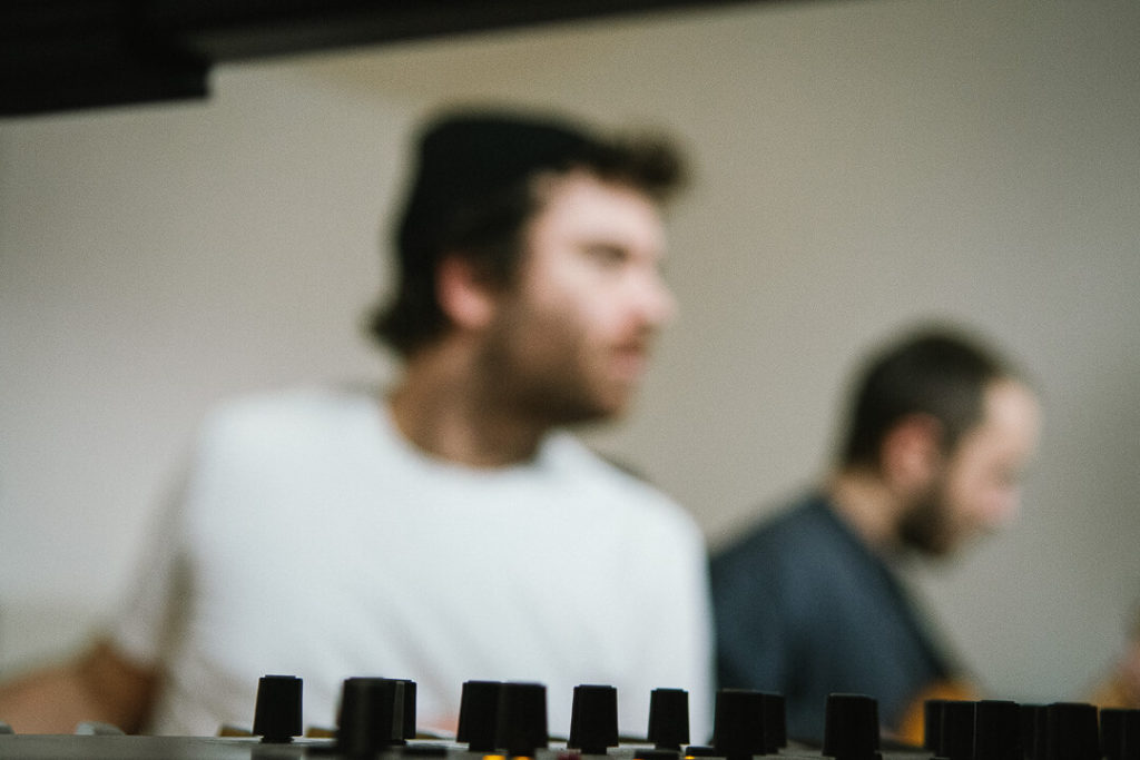 Blur of nikitch and kunamaze working on new music