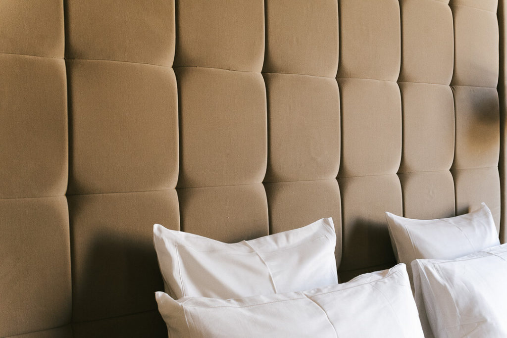 bedroom linen scandinavian design hotel Montpellier milie del