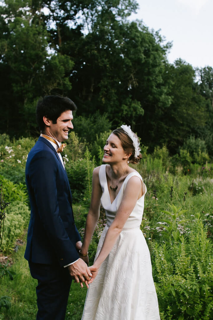 Bride and groom couple session gardens Château de Sully