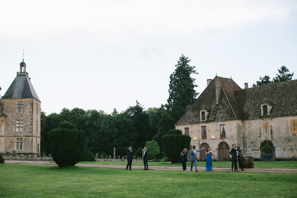 Luxury wedding photographer  Château de Sully Milie Del