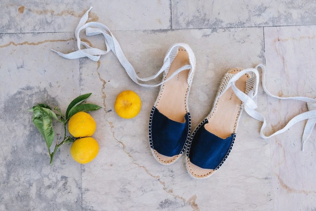 Summer vibes, espadrilles and orange 
