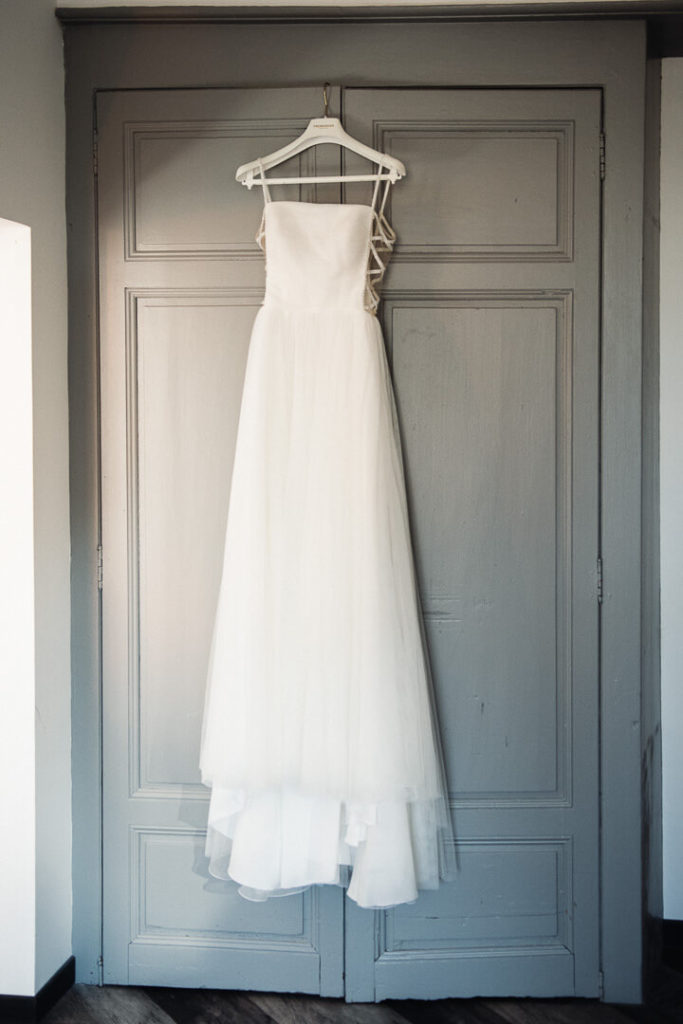 Milie Del Wedding photography wedding dress modern bride