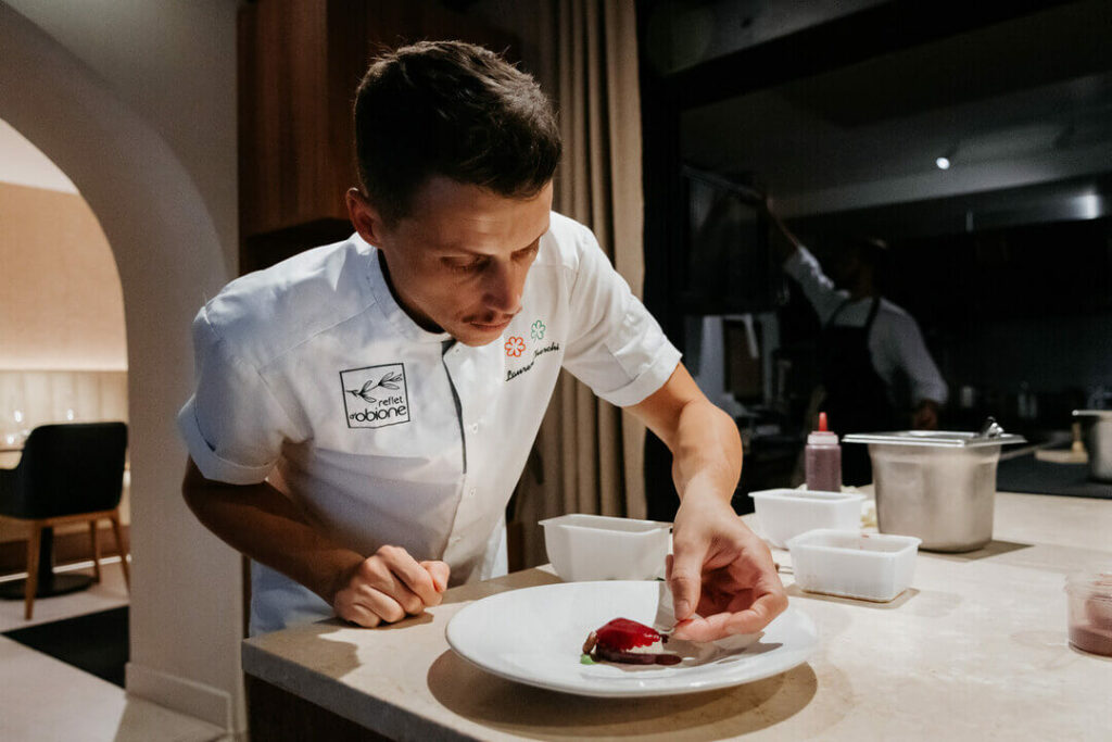 le chef Laurent Cherchi à reflet d'obione restaurant étoilé au guide michelin par Milie Del Photographe