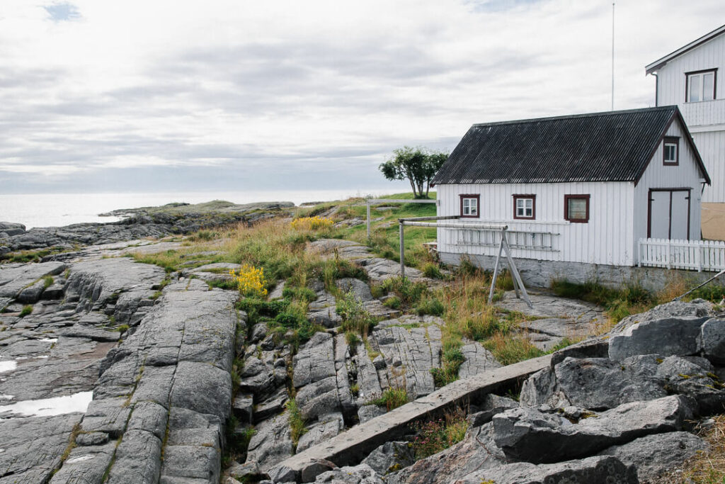 white house facing the ocean
