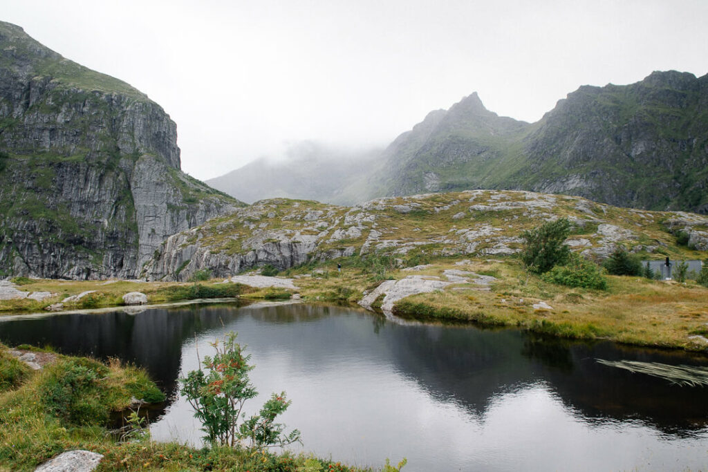 Majestueuses montagnes A i Lofoten 