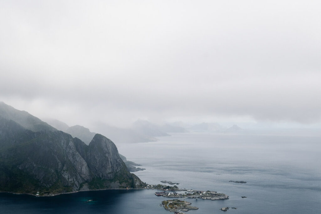 Ocean view Reinebringen Lofoten