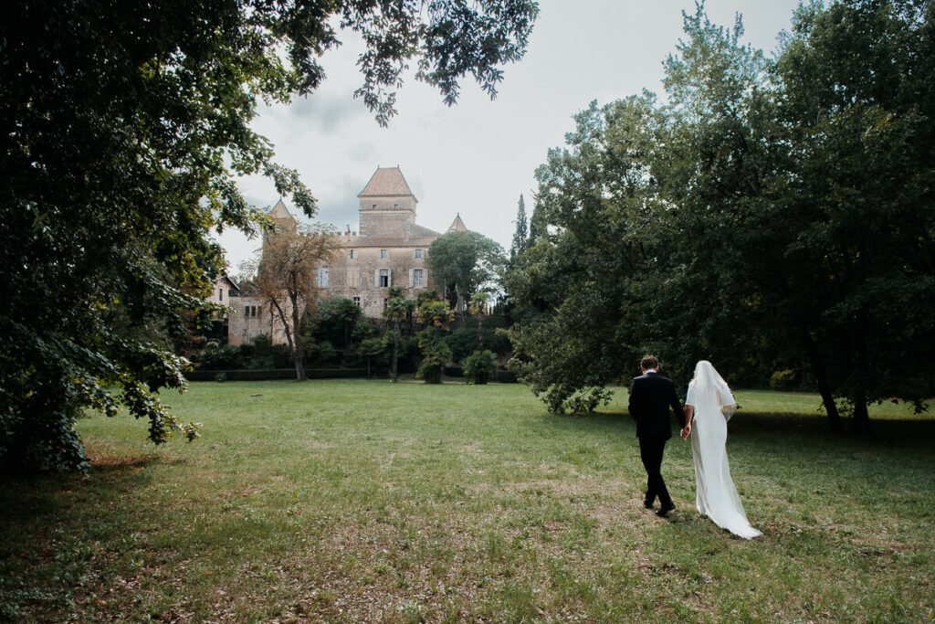 Groom and bride Wedding ceremony wedding Milie Del Photographer