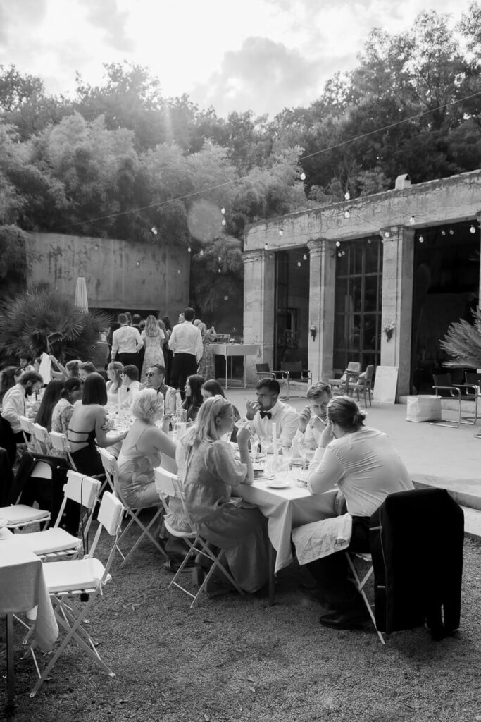 diner table domaine de ribaute english wedding