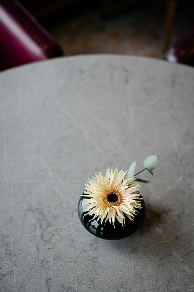 Salle du restaurant Fleurs Fairmont Frontenac Québec